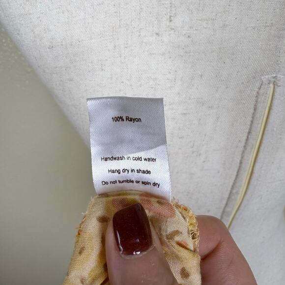 Tiare Hawaii | New Moon Maxi Dress Lovespell Creme Yellow Floral Small - Picture 10 of 10